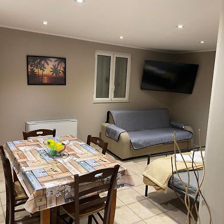 Del Corso Apartment Palese Airport Барі Екстер'єр фото
